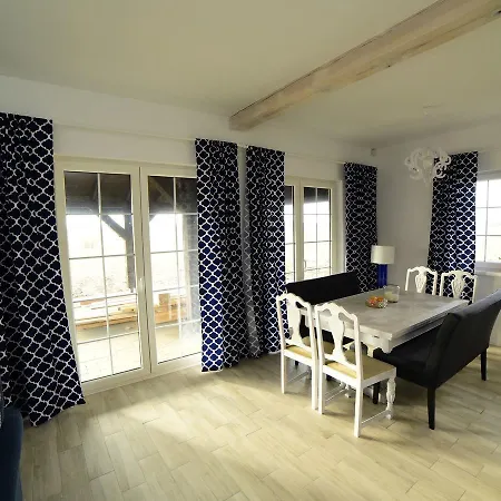 Holiday home Zurawzdory *